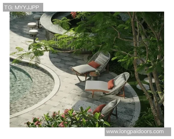 泳池周边休闲空间设计与功能优化方案探讨